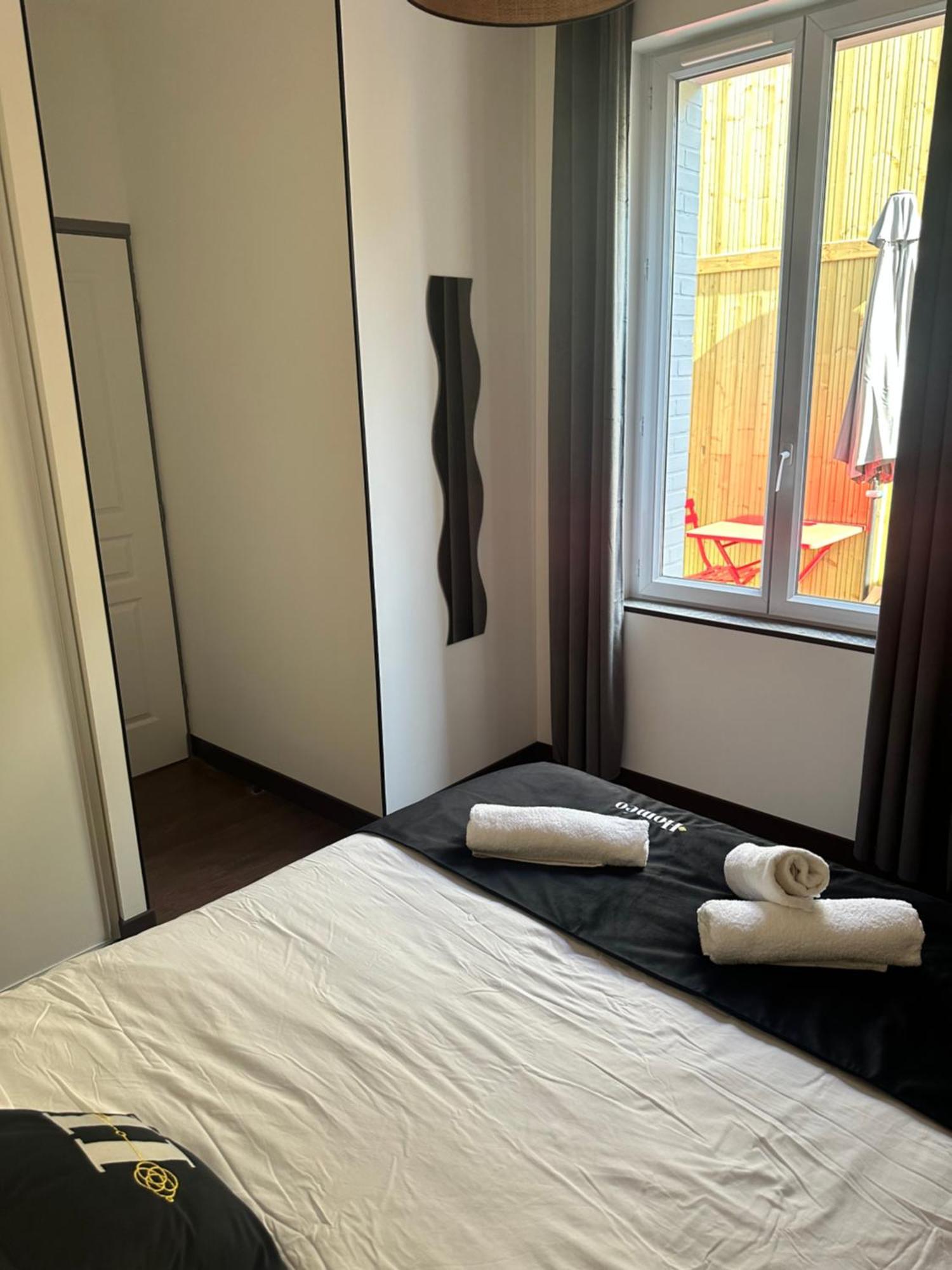 Le Cosy Charmeur Climatise Avec Patio Apartment Tours