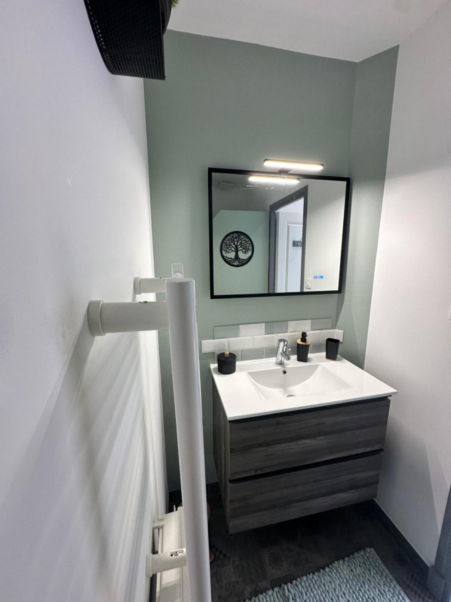 Le Cosy Charmeur Climatise Avec Patio Tours